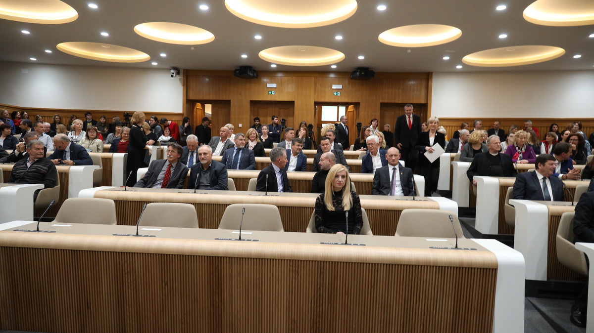 Odprtje prenovljene dvorane Državnega sveta, 23. 12. 2019<br>(Avtor: Milan Skledar)