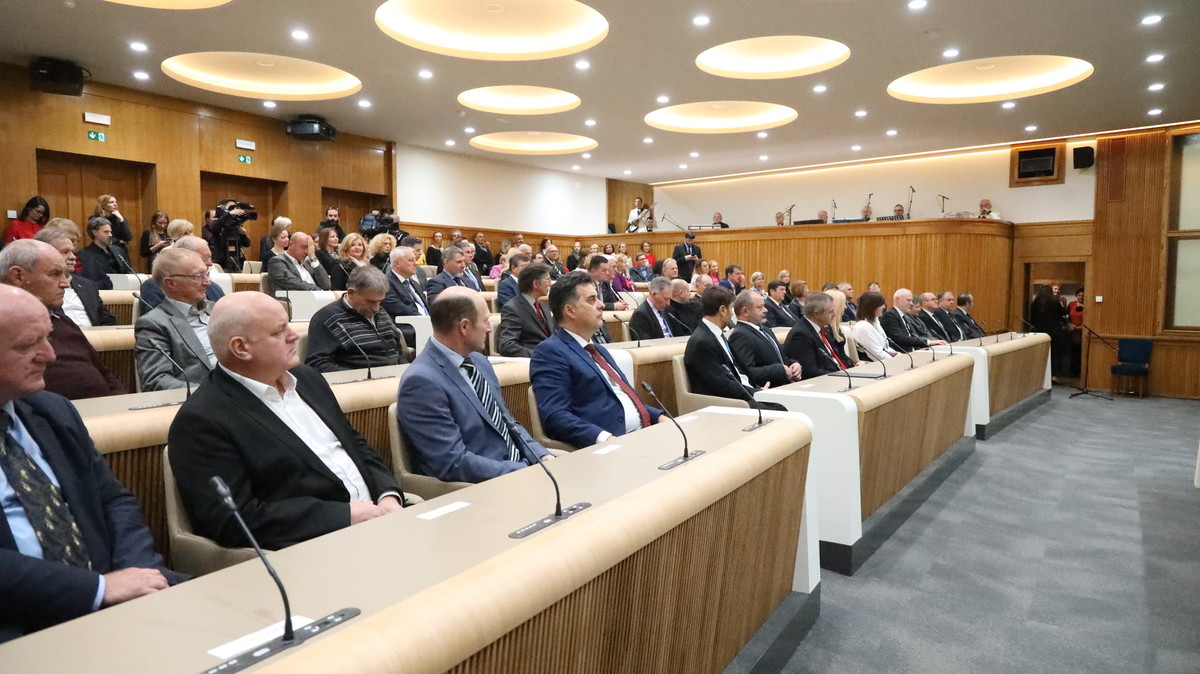 Odprtje prenovljene dvorane Državnega sveta, 23. 12. 2019<br>(Avtor: Milan Skledar)