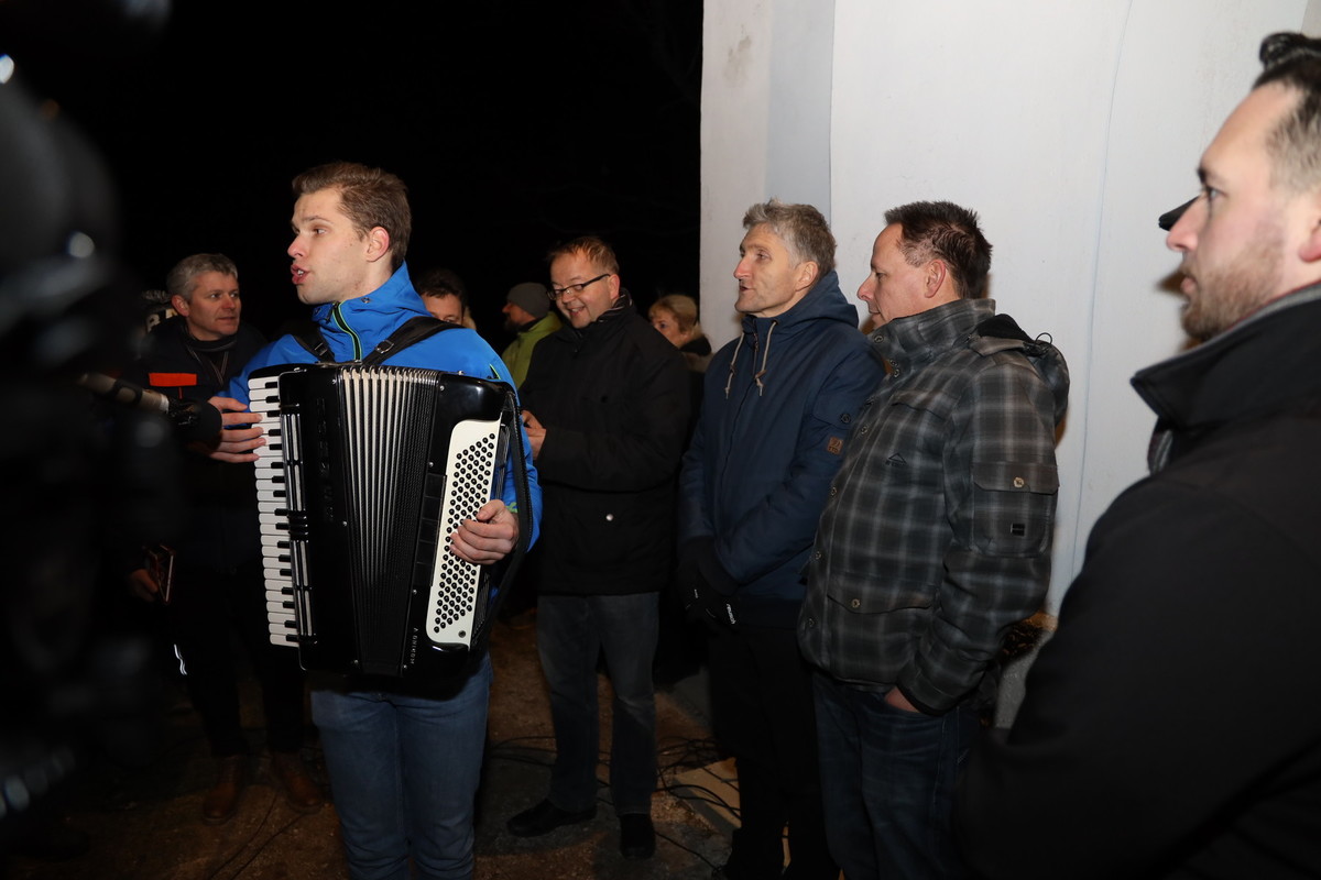 Osrednja prireditev občine Medvode ob Dnevu samostojnosti in enotnosti na Sv. Jakobu<br>(Avtor: Milan Skledar)