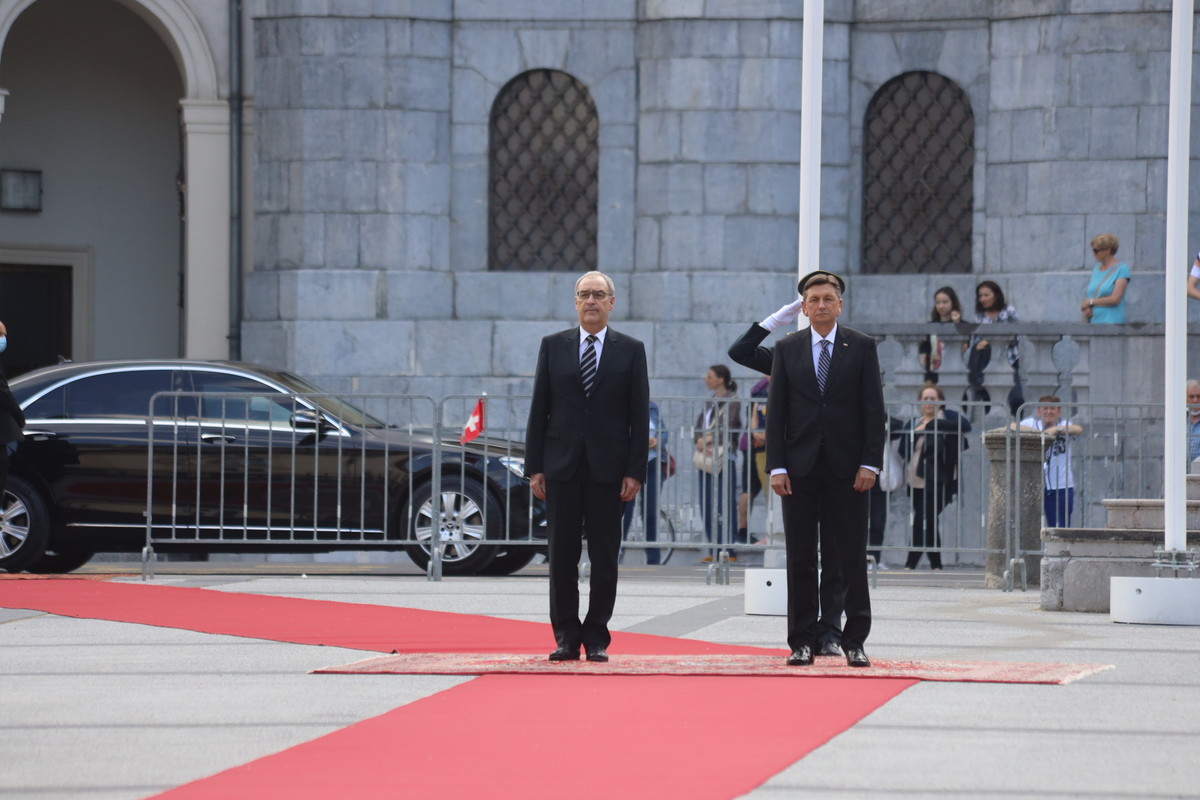 Nj. eksc. gospod Guy Parlemin in Borut Pahor, predsednik Republike Slovenije<br>(Avtor: Milan Skledar)