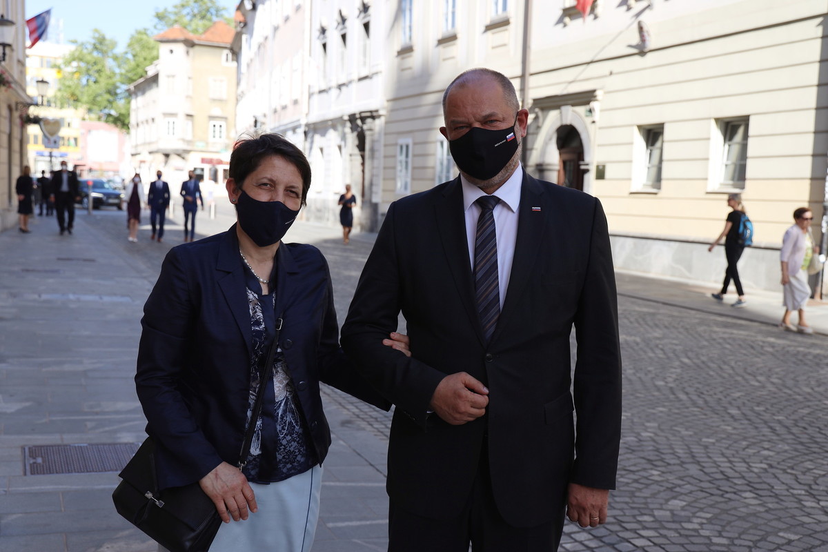 Predsednik Državnega sveta RS Alojz Kovšca in soproga Stanka Kajfež Kovšca<br>(Avtor: Milan Skledar)