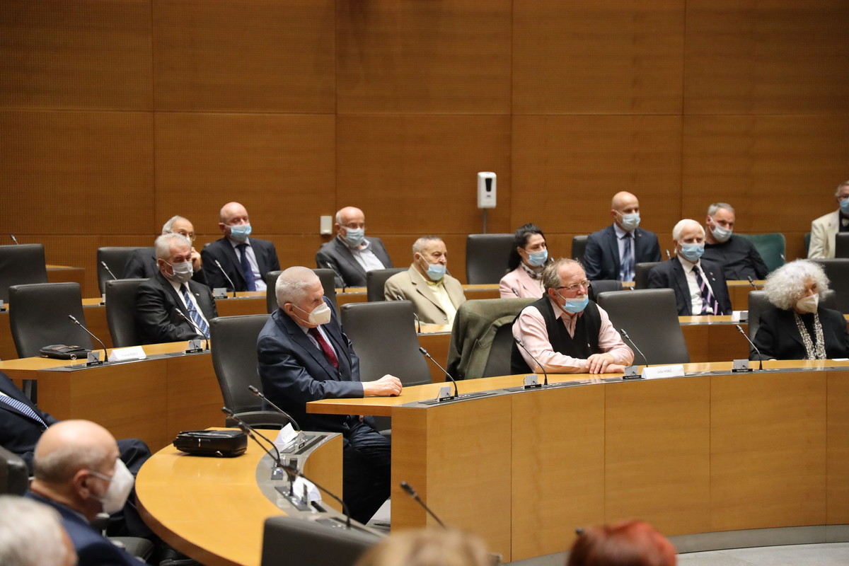 Slavnostna akademija Društva poslancev 90, 2021<br>(Avtor: Milan Skledar)