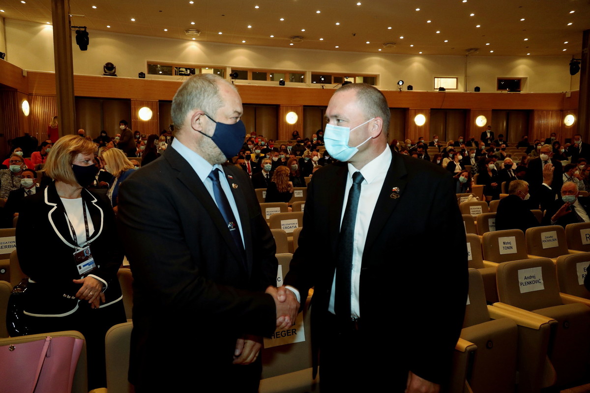 Predsednik Državnega sveta RS Alojz Kovšca in kmetijski minister, dr. Jože Podgoršek, 16. Blejski strateški forum, 1. september 2021<br>(Avtor: Milan Skledar)