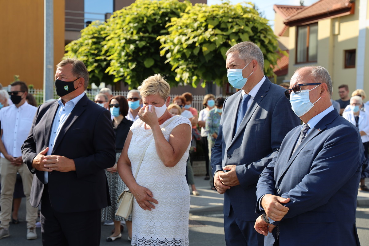 15. obletnica škofije Murska Sobota, 30. obletnica samostojnosti RS in 102. obletnica združitve Prekmurja z matično domovino<br>(Avtor: Milan Skledar)