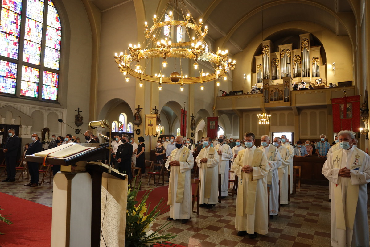 15. obletnica škofije Murska Sobota, 30. obletnica samostojnosti RS in 102. obletnica združitve Prekmurja z matično domovino<br>(Avtor: Milan Skledar)