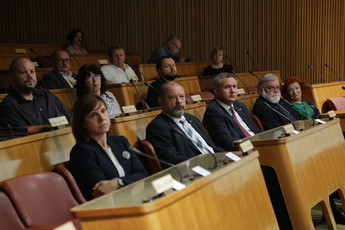 Ogled filma: Za prekmurje gre! ob 100. obletnici združitve prekmurskih Slovencev<br>(Avtor: Milan Skledar)