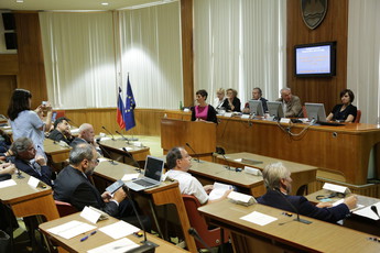 Znanost in tehnologija v Sloveniji - danes in jutri?<br>(Avtor: Milan Skledar)