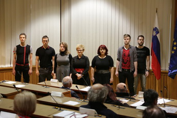 glasbena skupina JAZZVA na posvetu: Prenova kulturno političnega modela 2017<br>(Avtor: Milan Skledar)