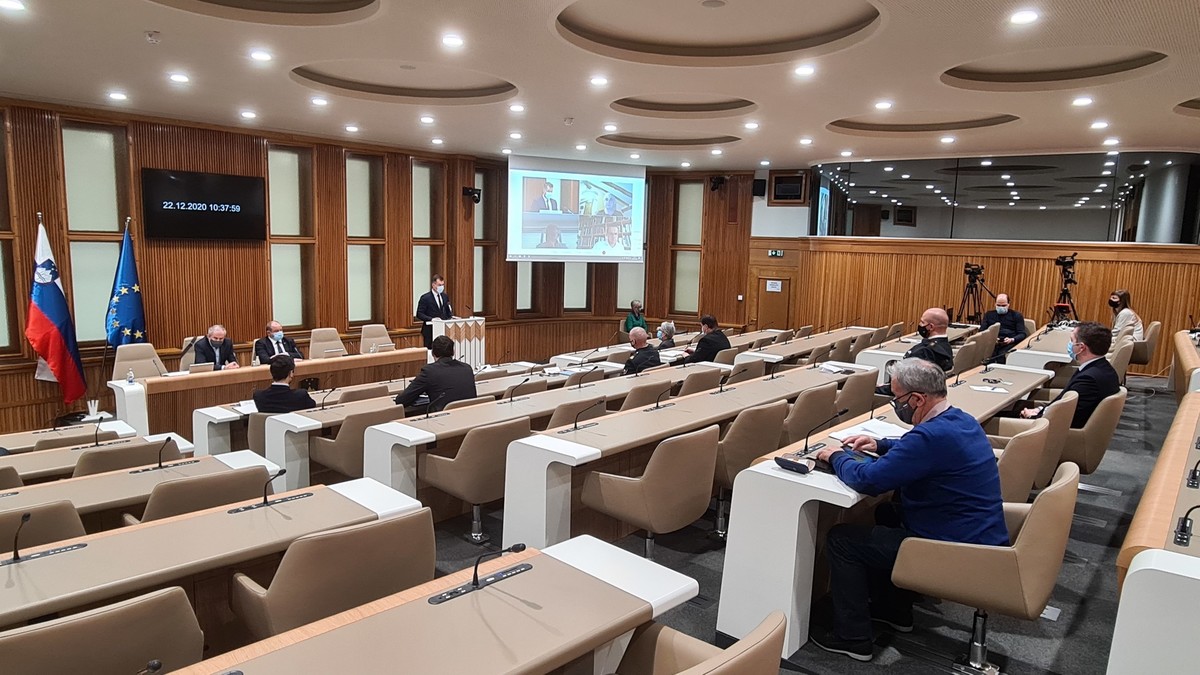 Posvet o nujnosti investicij v Slovensko vojsko (SV) v DS, 2020<br>(Avtor: Milan Skledar)