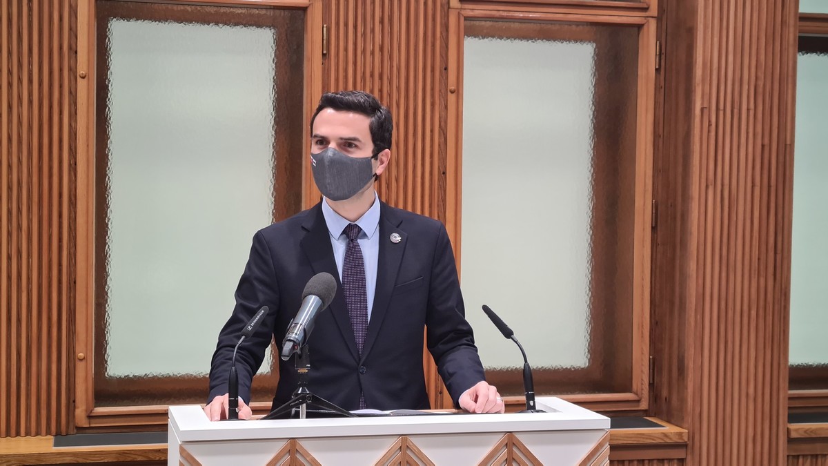 mag. Matej Tonin, minister za obrambo na Ministrstvu za obrambo na posvetu o nujnosti investicij v Slovensko Vojsko (SV) v DS, 2020<br>(Avtor: Milan Skledar)