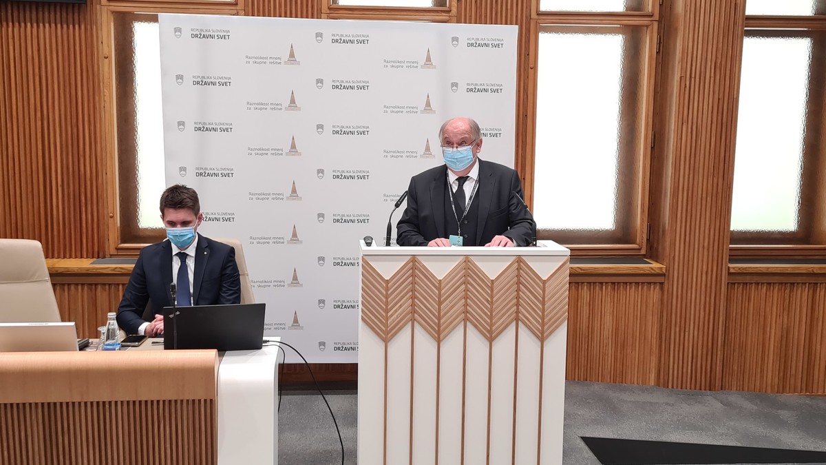 Mag. Geza Filo, nekdanji škof Evangeličanske cerkve AV v Sloveniji, Simpozij: 30 let uveljavljanja svobode veroizpovedi v Republiki Sloveniji<br>(Avtor: Milan Skledar)