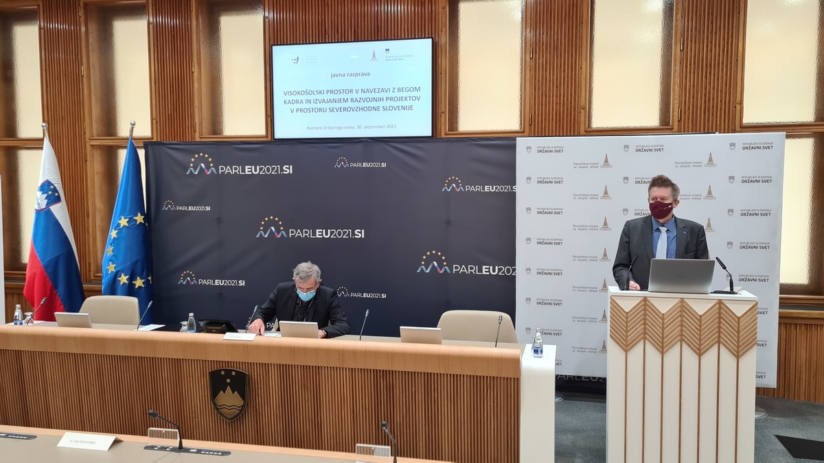 Dr. Matjaž Gams. državni svetnik. Javna razprava: Visokošolski prostor v navezavi z begom kadra in izvajanjem razvojnih projektov v prostoru severovzhodne Slovenije <br>(Avtor: Milan Skledar)