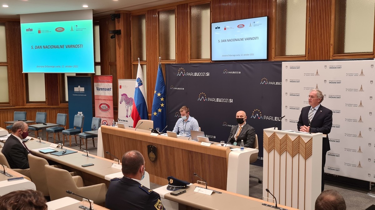 Aleš Hojs, minister za notranje zadeve. 5. dan nacionalne varnosti, 2021<br>(Avtor: Milan Skledar)