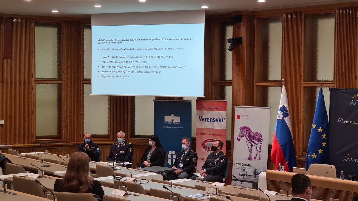 Okrogla miza - 5. dan nacionalne varnosti, 2021<br>(Avtor: Milan Skledar)