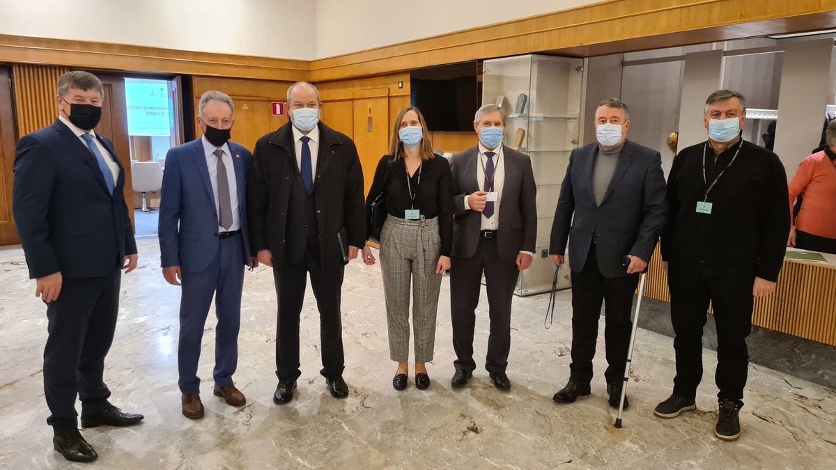 Posvet Prehranska varnost kot strateška dobrina<br>(Avtor: Milan Skledar)