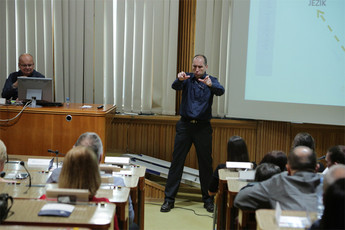 Robert Lah Veršič, član Sveta za slovenski znakovni jezik<br>(Avtor: Milan Skledar)