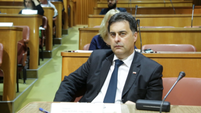 Mitja Bervar na posvetu Varnostne implikacije uvajanja zakonskih rešitev, na področju tobaka, alkohola, orožje<br>(Avtor: Milan Skledar)