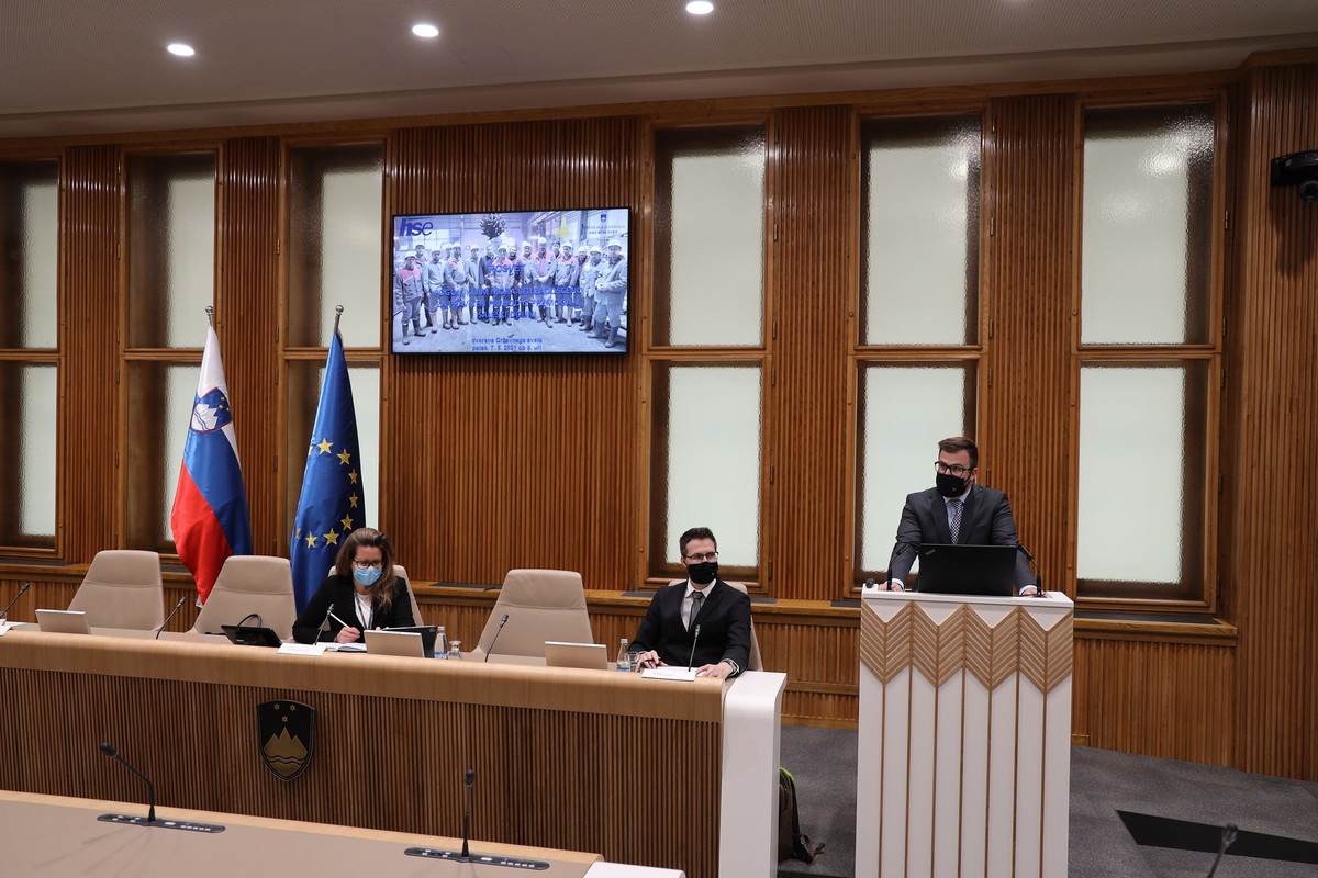 Posvet v Državnem svetu RS: Pogoji, ki jim mora biti zadoščeno za pravičen prehod iz premoga v Šaleški dolini, 2021<br>(Avtor: Milan Skledar)