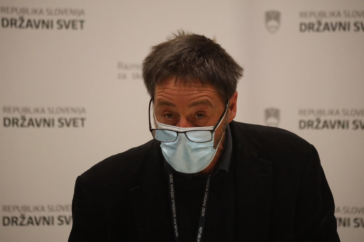 Dr. Gregor Lesjak, sociolog religije, Simpozij: 30 let uveljavljanja svobode veroizpovedi v Republiki Sloveniji<br>(Avtor: Milan Skledar)