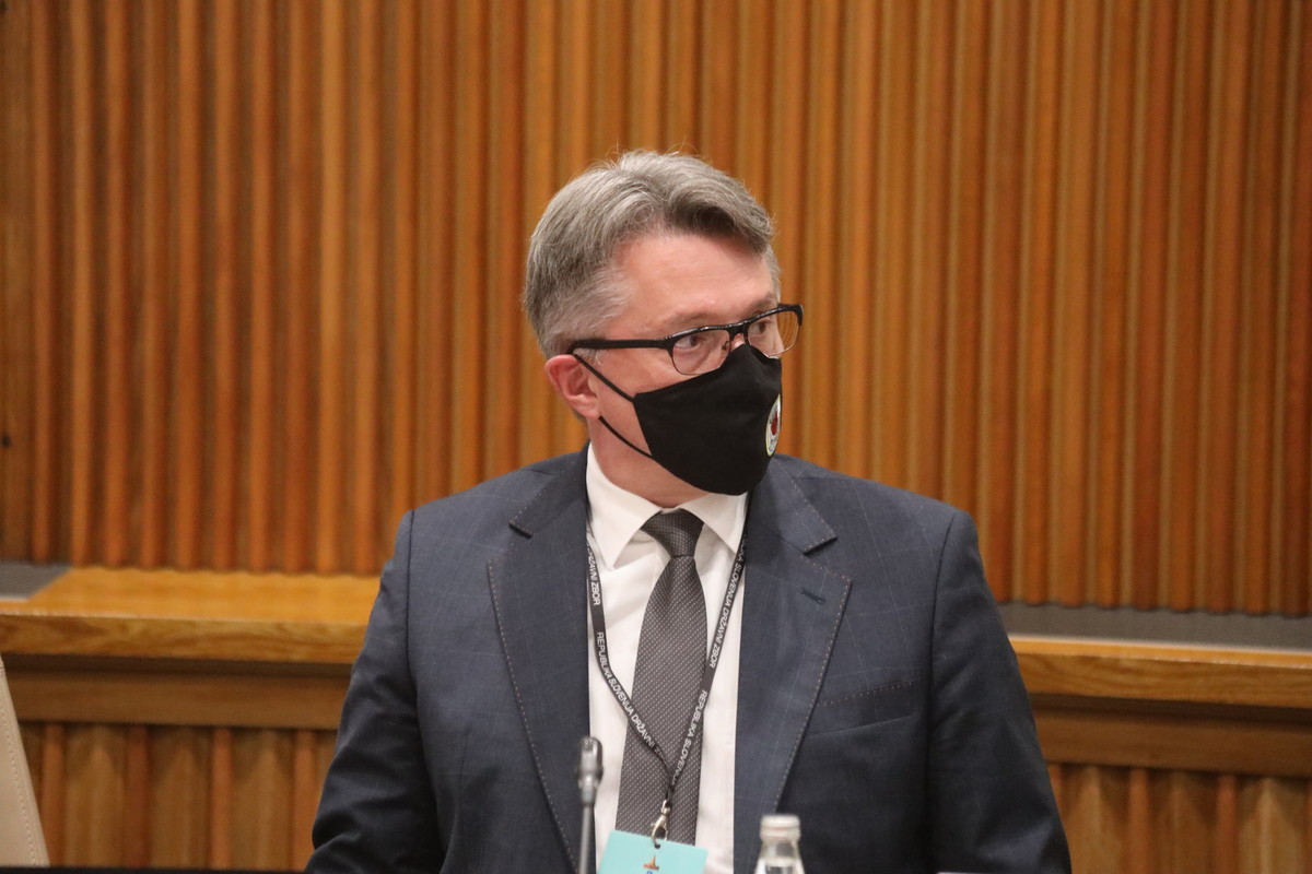 Simpozij: 30 let uveljavljanja svobode veroizpovedi v Republiki Sloveniji<br>(Avtor: Milan Skledar)