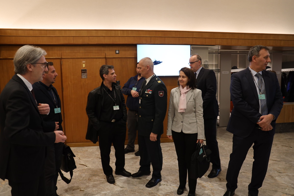 Posvet v Državnem svetu: predstavitev Bele knjige o obrambi Republike Slovenije, 21. januar 2020<br>(Avtor: Milan Skledar)