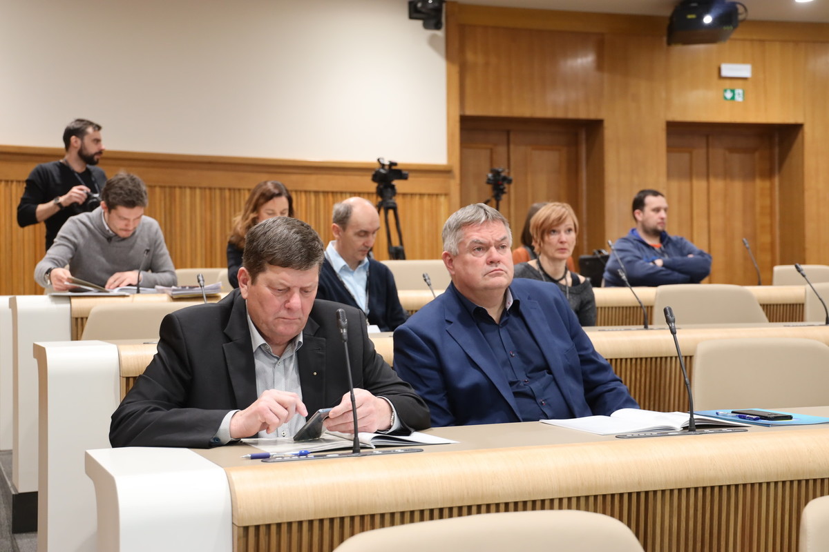 Posvet v Državnem svetu: predstavitev Bele knjige o obrambi Republike Slovenije, 21. januar 2020<br>(Avtor: Milan Skledar)