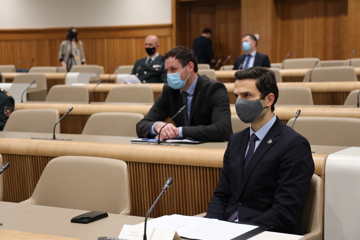 mag. Matej Tonin, minister za obrambo na Ministrstvu za obrambo na posvetu o nujnosti investicij v Slovensko Vojsko (SV) v DS, 2020<br>(Avtor: Milan Skledar)