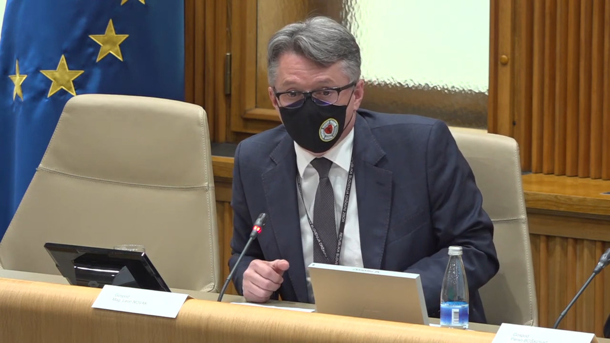 Mag. Leon Novak, škof Evangeličanske cerkve AV v Sloveniji, Simpozij: 30 let uveljavljanja svobode veroizpovedi v Republiki Sloveniji<br>(Avtor: Milan Skledar)