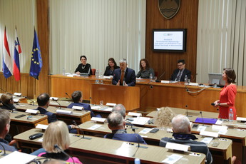 Posvet: Gospodarska diplomacija, 2019<br>(Avtor: Milan Skledar)