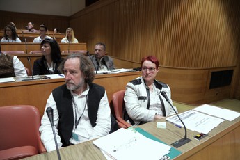 Dr. Štefan Merkač in dr. Marija Markeš, Ministrstvo za okolje in prostor na mednarodnem posvetu: Povezani v izobraževanju za naravovarstvo<br>(Avtor: Milan Skledar)