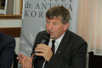 Franc Bogovič, evropski poslanec ELS/SLS na posvetu: Pomen lesarstva in gozdarstva za razvoj Slovenije<br>(Avtor: Milan Skledar)
