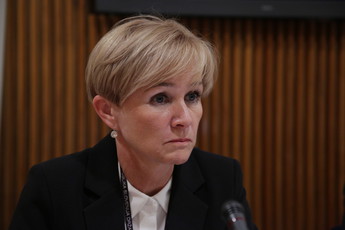 Martina Ocepek, moderatorka na posvetu: Starejši kot sedanjost in prihodnost družbe<br>(Avtor: Milan Skledar)