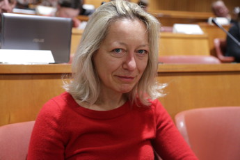 Dr. Anamarija Slabe, posvet Ekološko kmetijstvo za bolj zdravo življenje<br>(Avtor: Milan Skledar)