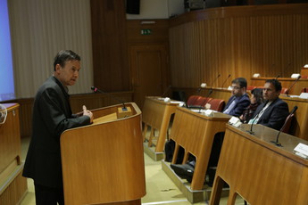 na posvetu: Prenova kulturno političnega modela 2017<br>(Avtor: Milan Skledar)