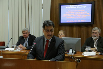 Nacionalni posvet: Nastanek in razvoj slovenske teritorialne ombrambe<br>(Avtor: Milan Skledar)
