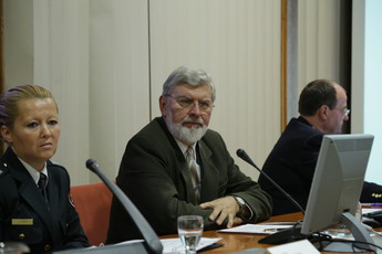 Nacionalni posvet: Nastanek in razvoj slovenske teritorialne ombrambe<br>(Avtor: Milan Skledar)