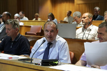 Znanost in tehnologija v Sloveniji - danes in jutri?<br>(Avtor: Milan Skledar)