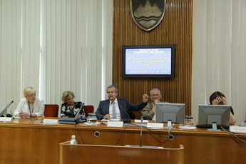 Znanost in tehnologija v Sloveniji - danes in jutri?<br>(Avtor: Milan Skledar)