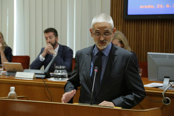 Vloga odvetništva v RS<br>(Avtor: Milan Skledar)