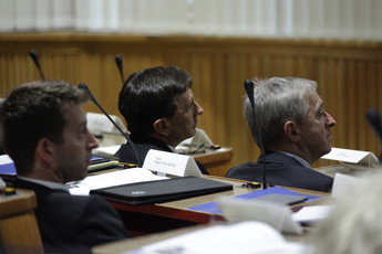 V ospredju Borut Pahor in Aleš Zalar<br>(Avtor: Milan Skledar)
