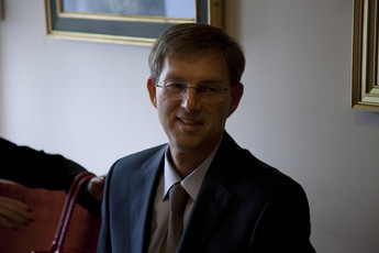 dr. Miro Cerar, predsednik vlade RS<br>(Avtor: Milan Skledar)