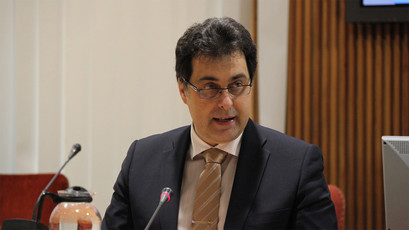 Mitja Bervar, predsednik Državnega sveta nagovoril udeležence na posvetu o preventivi in vzgoji v cestnem prometu <br>(Avtor: Milan Skledar)