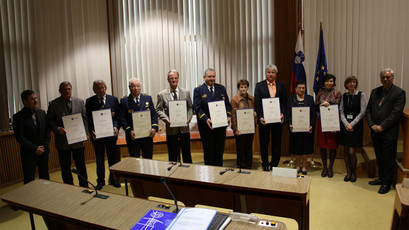 Prejemniki priznanj Svečana listina AVP<br>(Avtor: Milan Skledar)