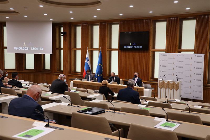 41. redna seja Državnega sveta RS, 9. 6. 2021<br>(Avtor: Milan Skledar)