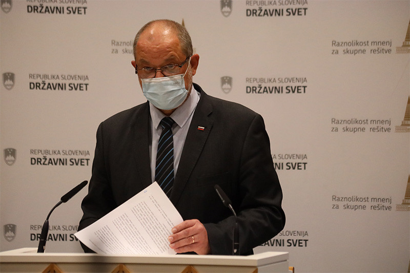 Alojz Kovšca, predsednik Državnega sveta RS. 45. redna seja Državnega sveta RS<br>(Avtor: Milan Skledar)