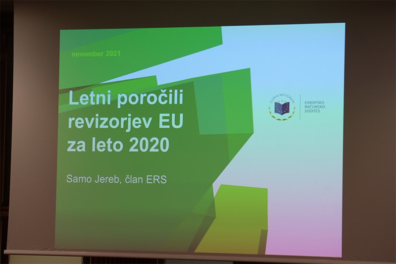 Letni poročili revizorjev EU za leto 2020 je podal Samo Jereb, član Evropskega računskega sodišča. 45. redna seja Državnega sveta RS<br>(Avtor: Milan Skledar)