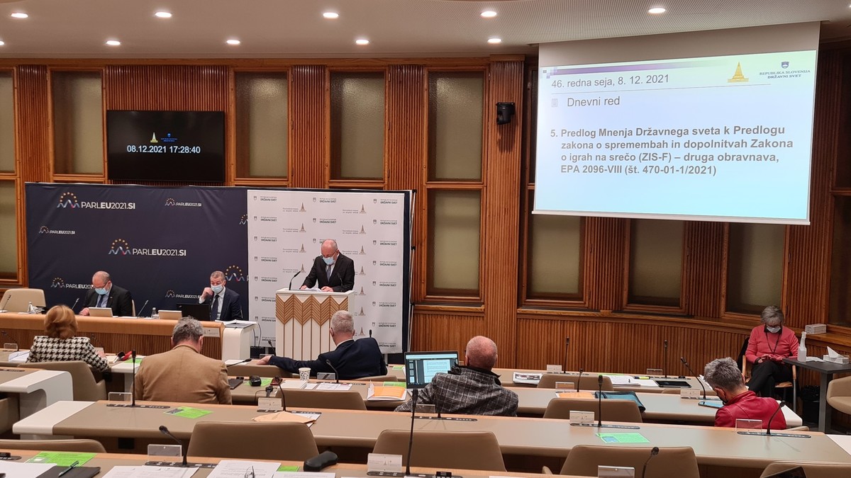 Mag. Andrej Šircelj, finančni minister na 46. redni seji Državnega sveta<br>(Avtor: Milan Skledar)