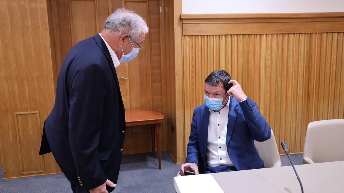 Tomaž Lisec, poslanec Državnega zbora RS med spremljanjem seje Državnega sveta RS<br>(Avtor: Milan Skledar)