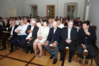Slavnostna seja občinskega sveta občine Vipava<br>(Avtor: Milan Skledar)