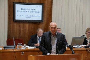 Bojan Kontič, državni svetnik na 12. redni sej DS, VI. mandat<br>(Avtor: Milan Skledar)